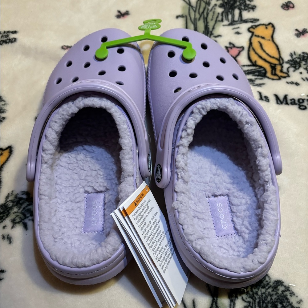 Fuzz Lined Classic Crocs 💜 *BRAND NEW*